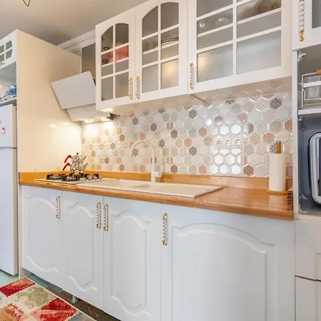 Jazzy Spectacular Homes 100 Mb Wi-fi Apartment